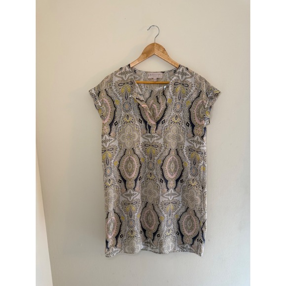 Philosophy Dresses & Skirts - Philosophy Casual shift Dress Boatneck Short Sleeve Paisley Print Dress Size S